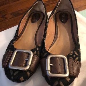 Flats with Buckle Accent